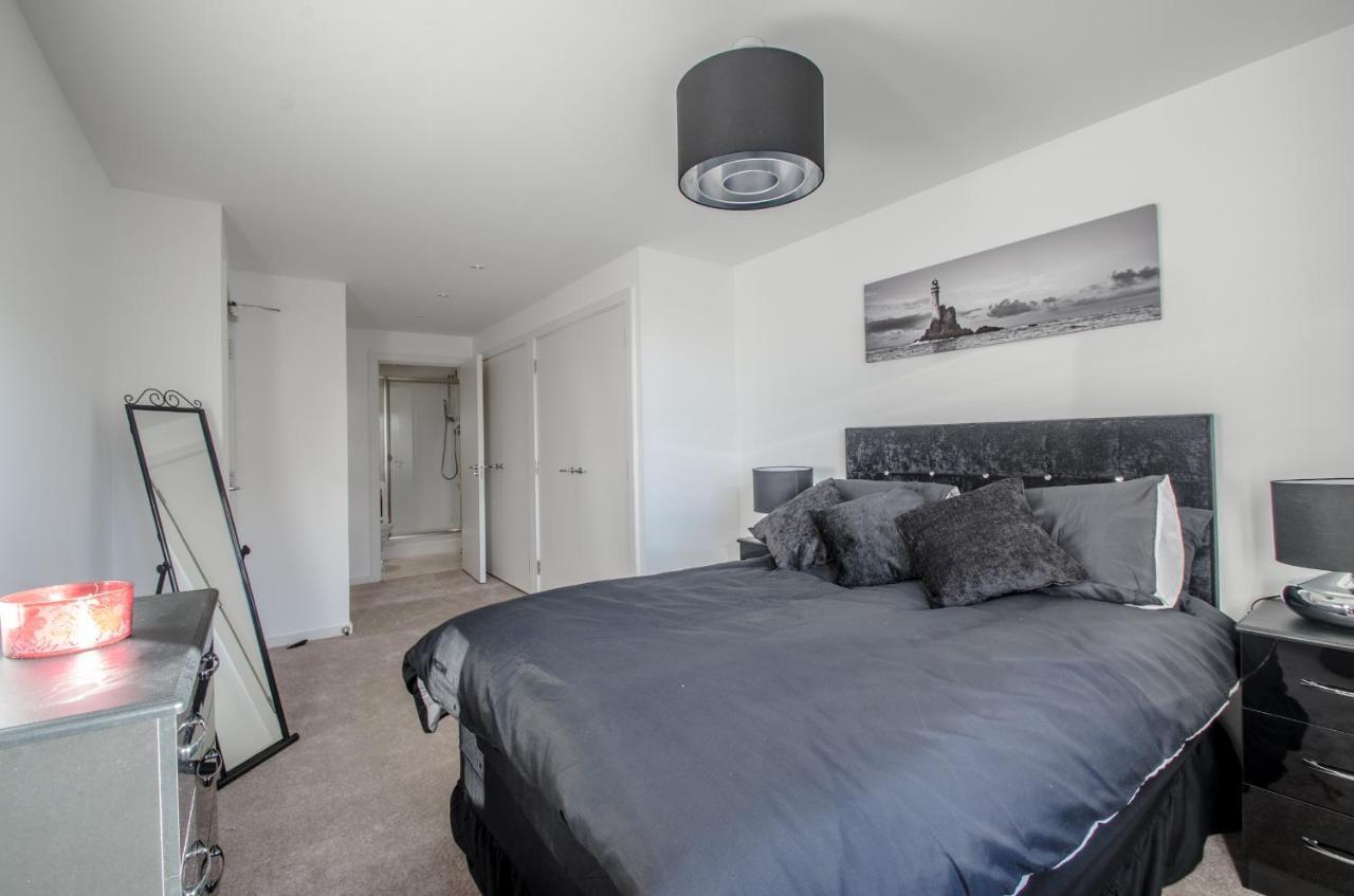 Orange Apartments Polmuir Gardens Only 7 Minutes To City Centre Aberdeen Exterior foto